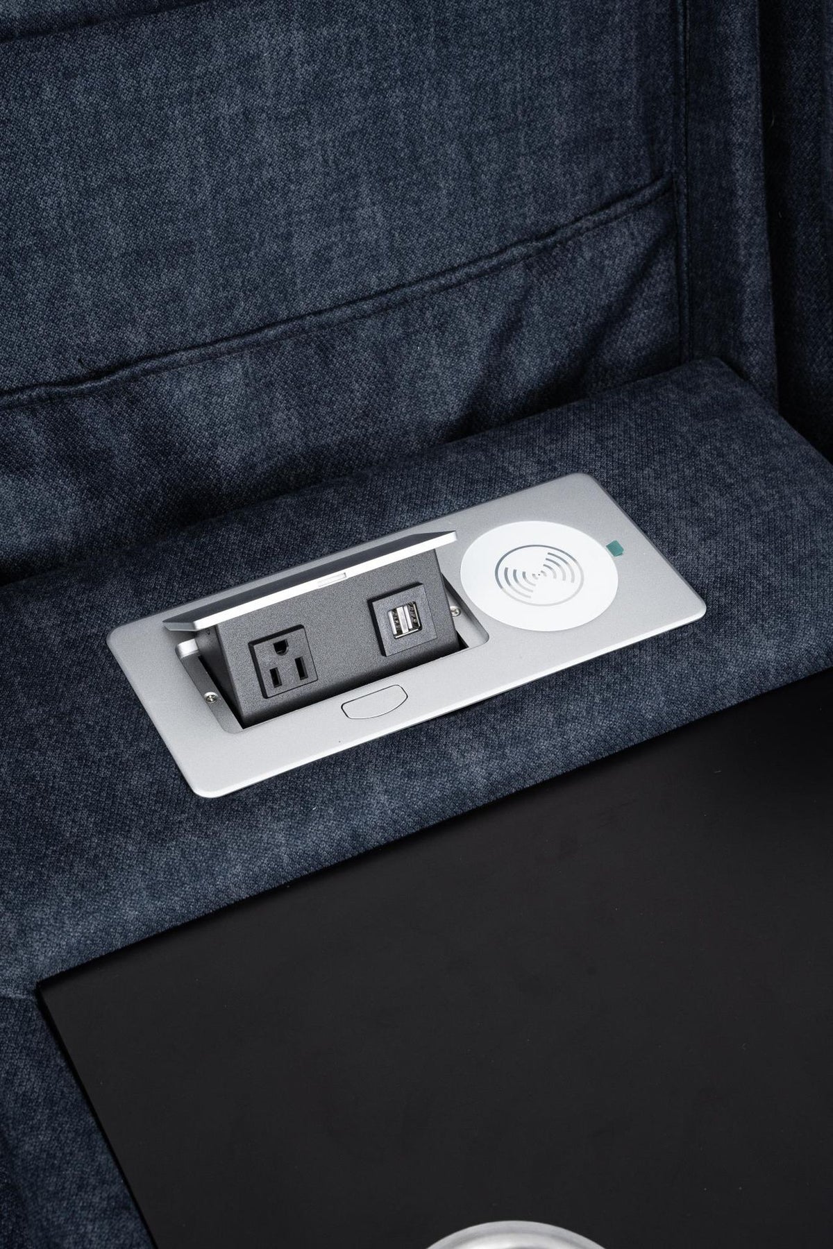 LIVING ROOM RECLINER