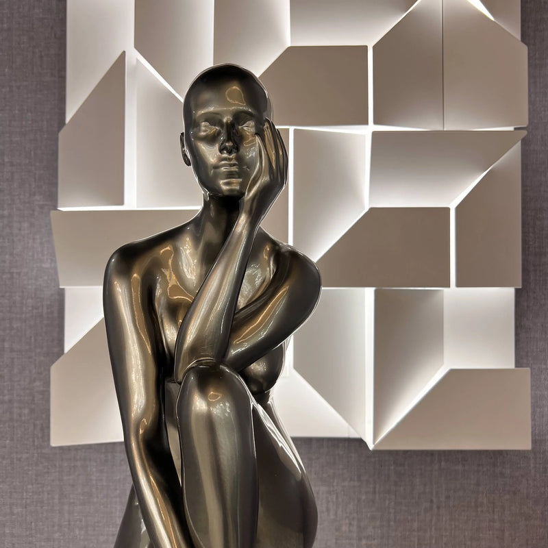 ANTOINETTE DOLL SCULPTURE WITH WHITE BASE // GLOSSY GRAY