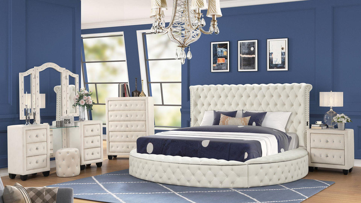 BEDROOM SET WITH VANITY